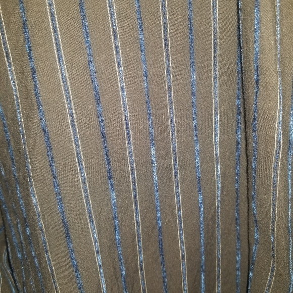 Men's Stylish Shirt - Picture 2 of 3